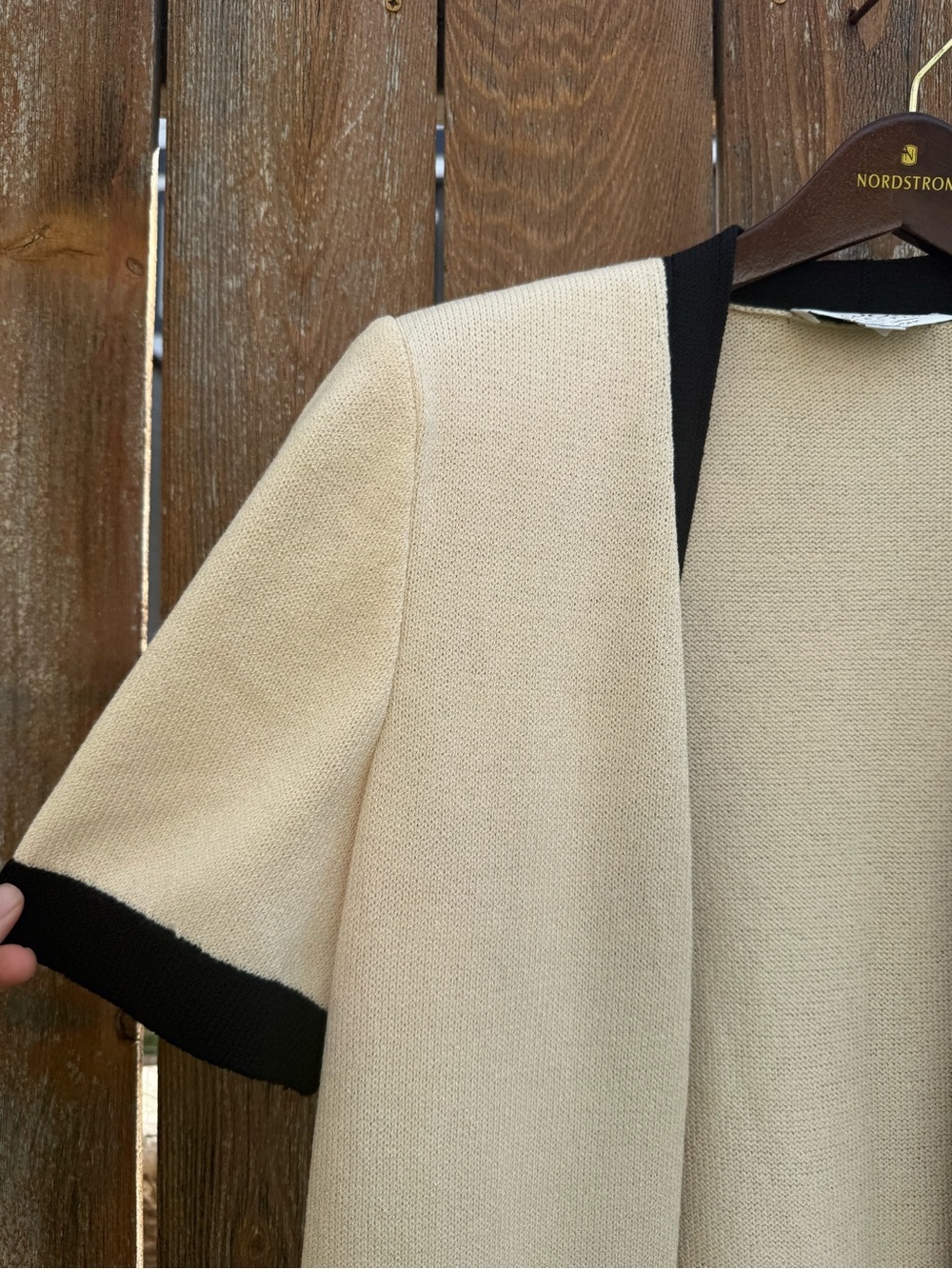 St. John Cream Beige Black Trim Open Front Short Sleeve Cardigan Jacket Medium - Picture 6 of 15